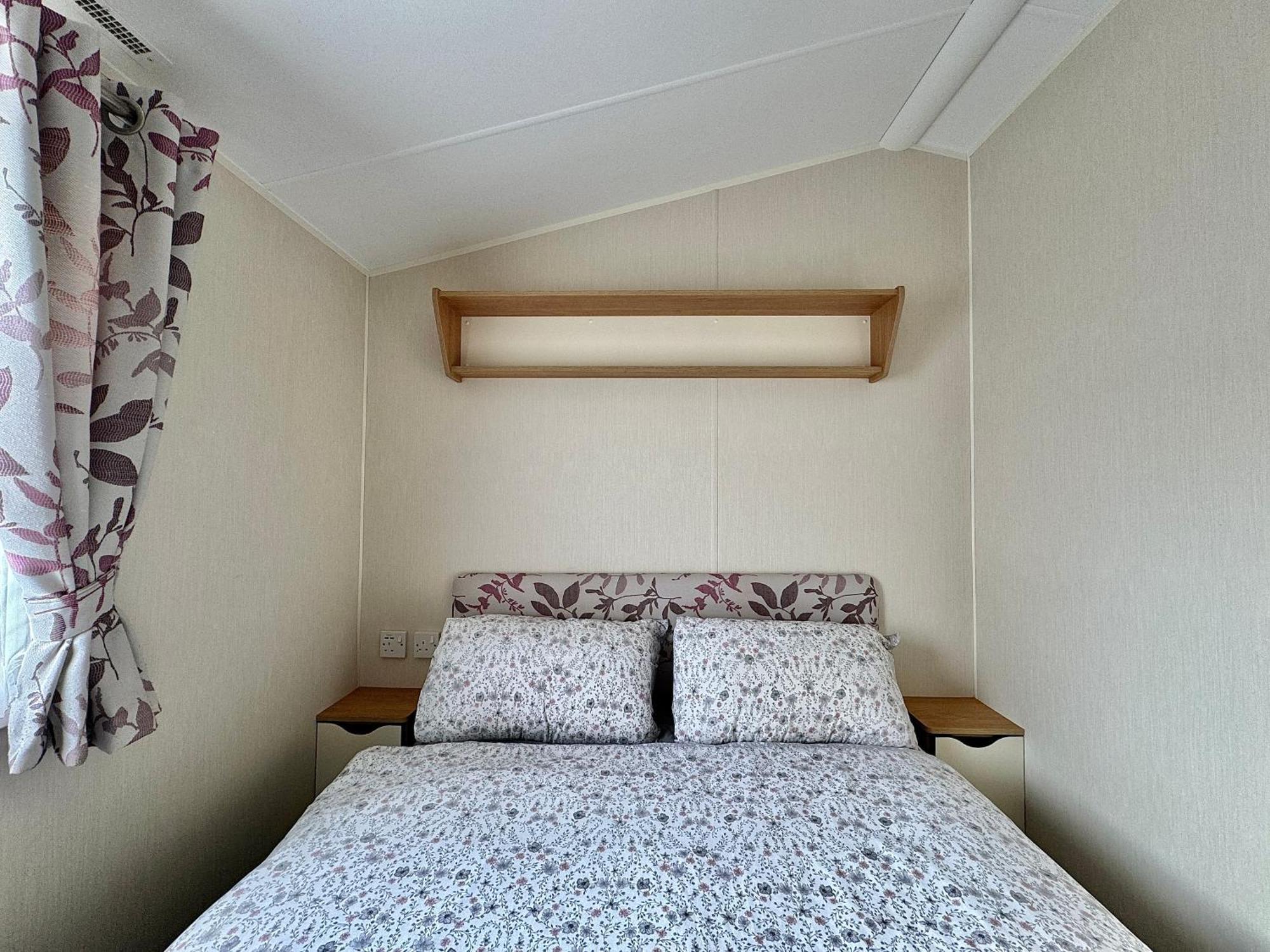 Haven Seashore Holiday Park Кейстер-он-Си Экстерьер фото